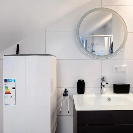 아파트 Seeblick Und Doch Zentral 프리드리히스하펜